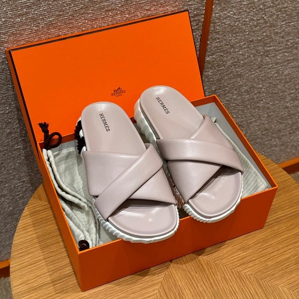 에르메스 인프라 바운싱 샌들 슬리퍼 [ 매장가 100만원대]