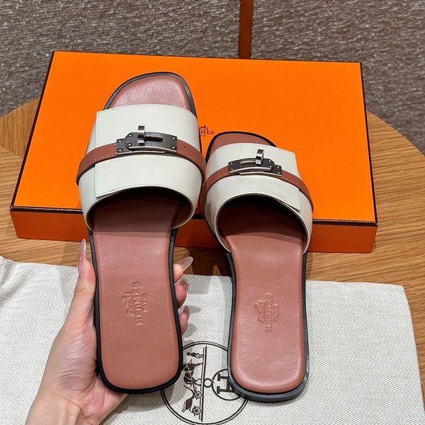 에르메스 Giulia 샌들 [매장가 170만원대]