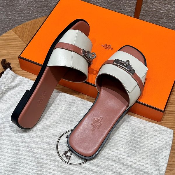 에르메스 Giulia 샌들 [매장가 170만원대]