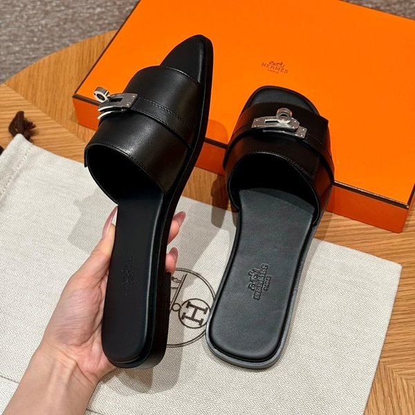 에르메스 Giulia 샌들 [매장가 169만원대]