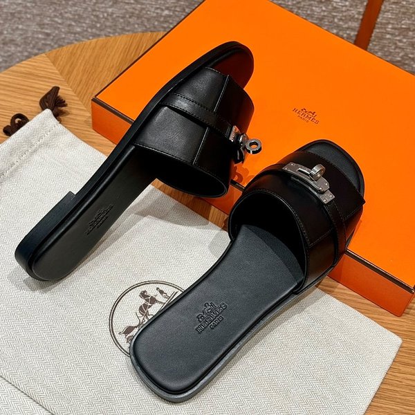 에르메스 Giulia 샌들 [매장가 169만원대]