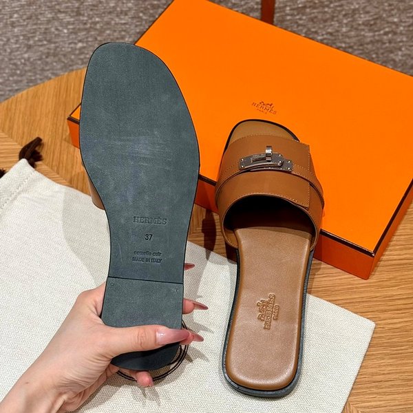 에르메스 Giulia 샌들 [매장가 169만원대]