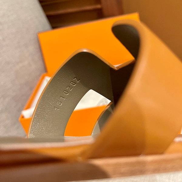 에르메스 산토리니 샌들 슬리퍼 [매장가 130만원대]