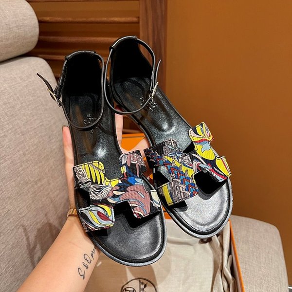 에르메스 산토리니 샌들 슬리퍼 [매장가 130만원대]