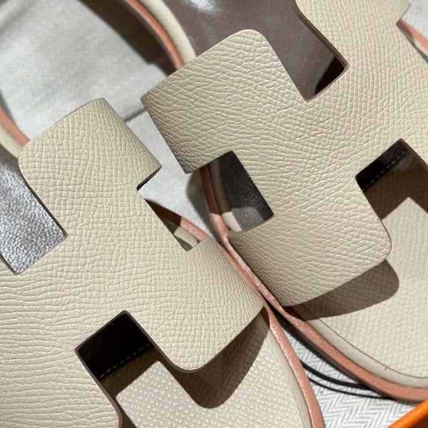 에르메스 산토리니 샌들 슬리퍼 [매장가 130만원대]