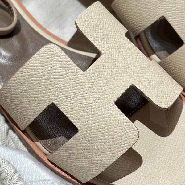 에르메스 산토리니 샌들 슬리퍼 [매장가 130만원대]