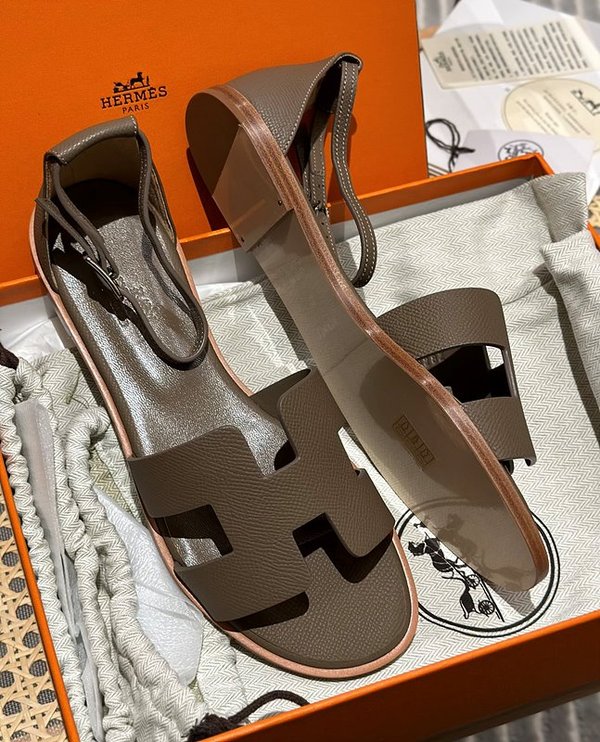 에르메스 산토리니 샌들 슬리퍼 [매장가 130만원대]