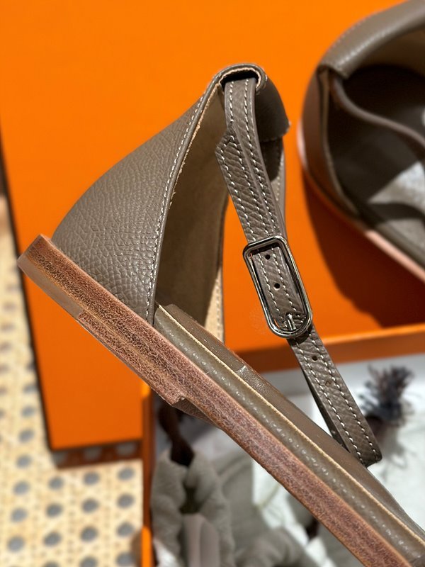 에르메스 산토리니 샌들 슬리퍼 [매장가 130만원대]