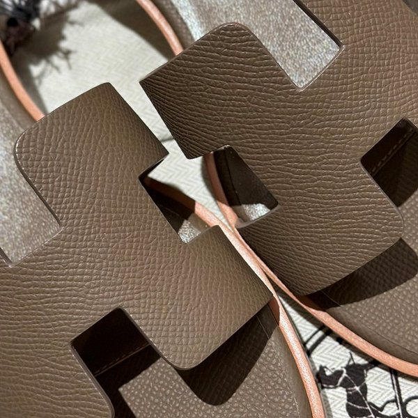 에르메스 산토리니 샌들 슬리퍼 [매장가 130만원대]