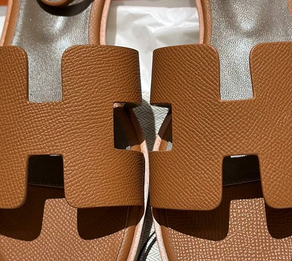 에르메스 산토리니 샌들 슬리퍼 [매장가 130만원대]