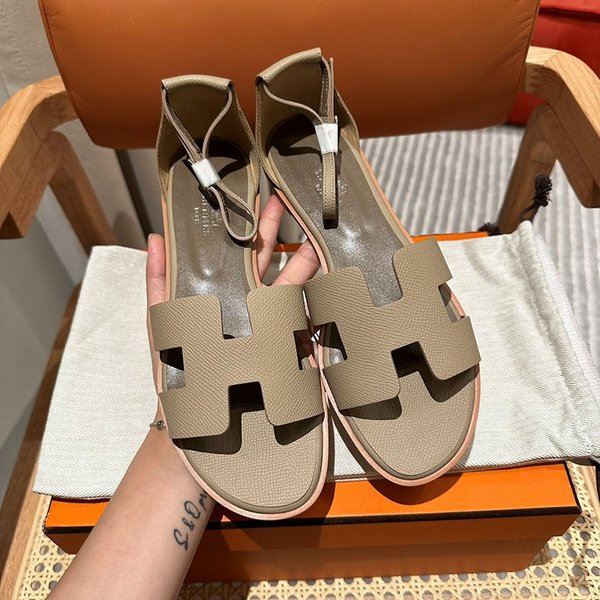 에르메스 산토리니 샌들 슬리퍼 [매장가 130만원대]