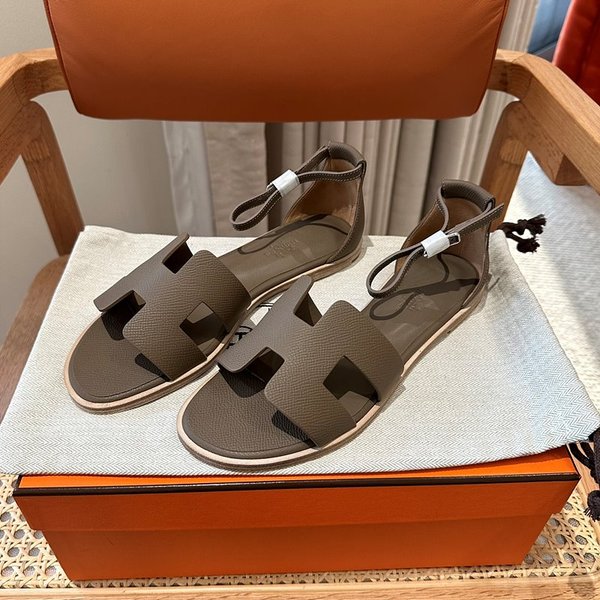 에르메스 산토리니 샌들 슬리퍼 [매장가 130만원대]