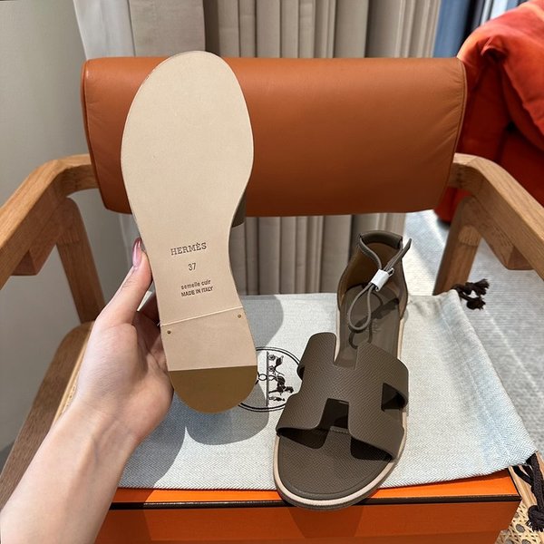 에르메스 산토리니 샌들 슬리퍼 [매장가 130만원대]