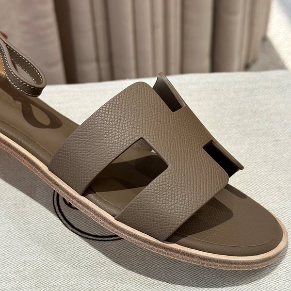 에르메스 산토리니 샌들 슬리퍼 [매장가 130만원대]