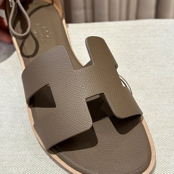 에르메스 산토리니 샌들 슬리퍼 [매장가 130만원대]