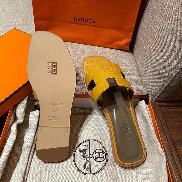 에르메스 오란 엡솜 발판 샌들 슬리퍼 [매장가110만원대]