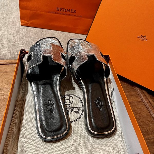 에르메스 오란 엡솜 발판 샌들 슬리퍼 [매장가110만원대]