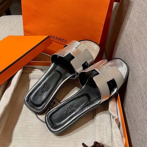 에르메스 오란 엡솜 발판 샌들 슬리퍼 [매장가110만원대]