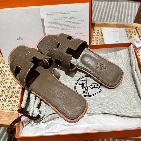 에르메스 오란 엡솜 발판 샌들 슬리퍼 [매장가110만원대]