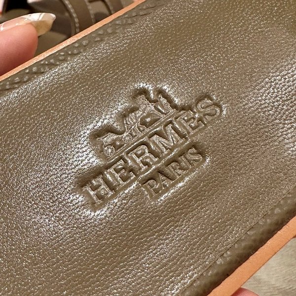 에르메스 오란 엡솜 발판 샌들 슬리퍼 [매장가110만원대]