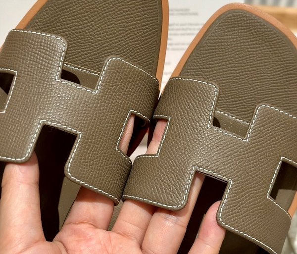 에르메스 오란 엡솜 발판 샌들 슬리퍼 [매장가110만원대]