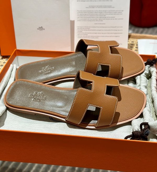 에르메스 오란 엡솜 발판 샌들 슬리퍼 [매장가110만원대]