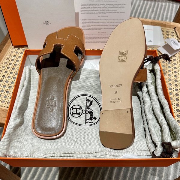 에르메스 오란 엡솜 발판 샌들 슬리퍼 [매장가110만원대]