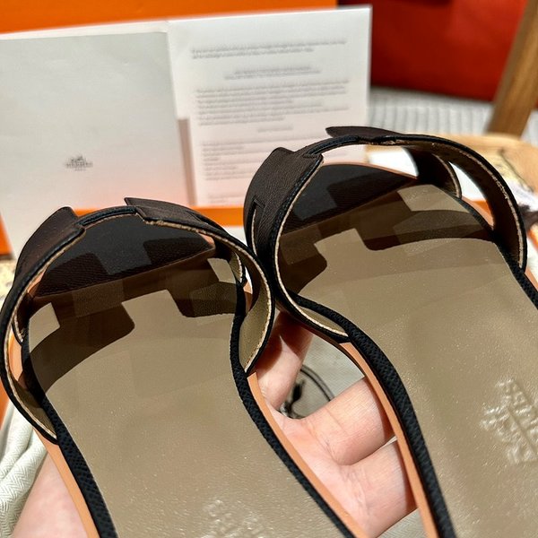 에르메스 오란 엡솜 발판 샌들 슬리퍼 [매장가110만원대]