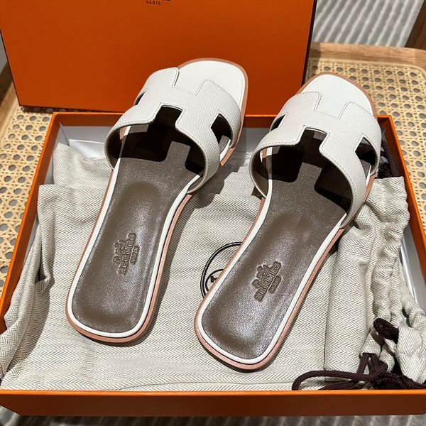 에르메스 오란 엡솜 발판 샌들 슬리퍼 [매장가110만원대]