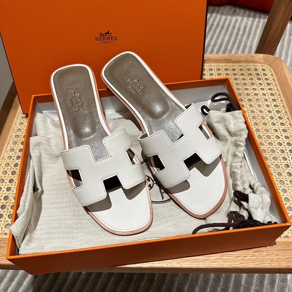 에르메스 오란 엡솜 발판 샌들 슬리퍼 [매장가110만원대]