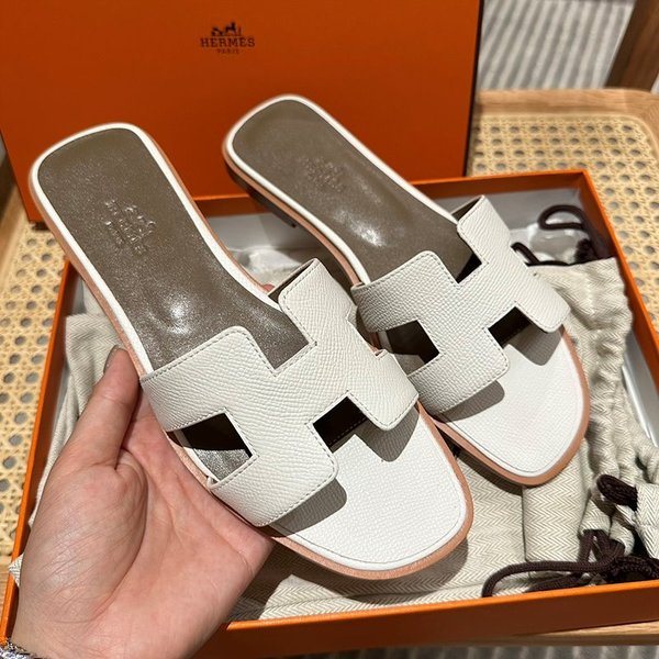 에르메스 오란 엡솜 발판 샌들 슬리퍼 [매장가110만원대]
