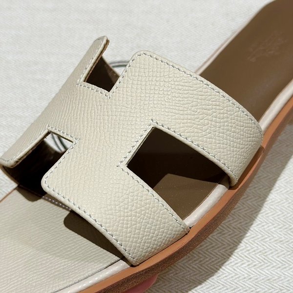 에르메스 오란 엡솜 발판 샌들 슬리퍼 [매장가110만원대]