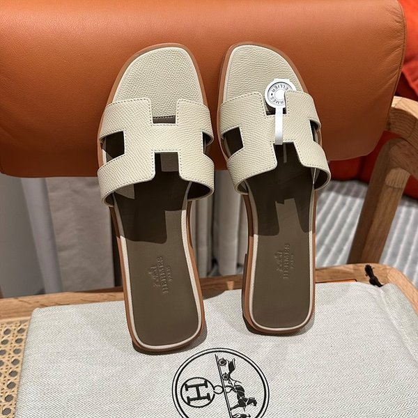 에르메스 오란 엡솜 발판 샌들 슬리퍼 [매장가110만원대]