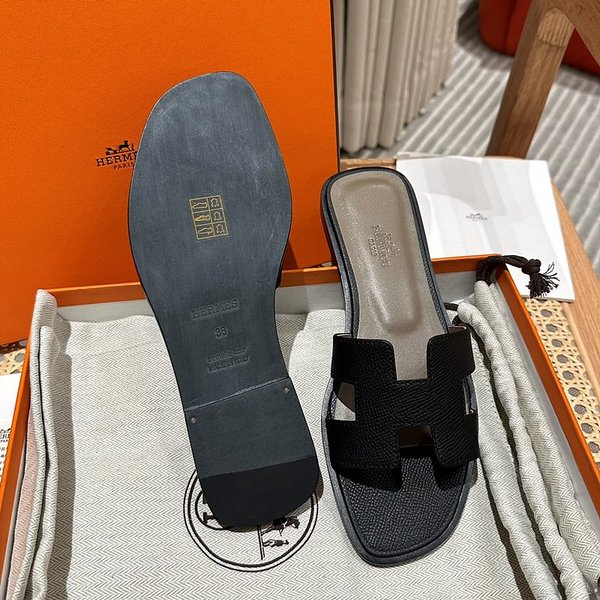 에르메스 오란 엡솜 발판 샌들 슬리퍼 [매장가110만원대]