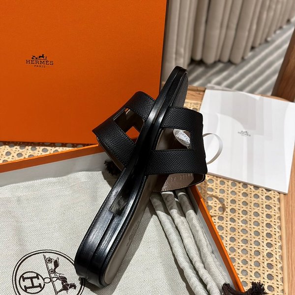 에르메스 오란 엡솜 발판 샌들 슬리퍼 [매장가110만원대]