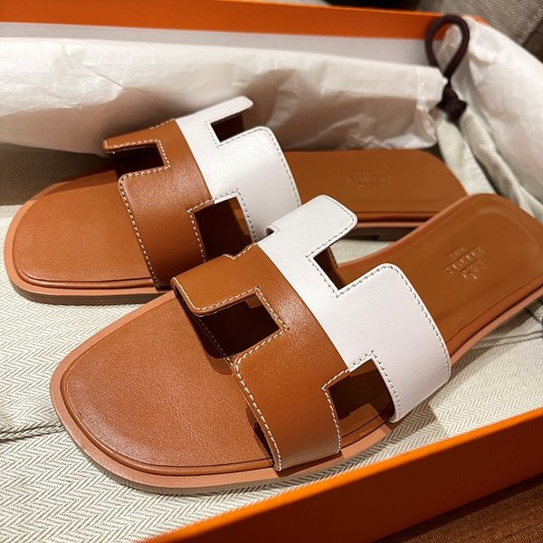 에르메스 오란 스위프트 레더 발판 샌들 슬리퍼 [매장가110만원대]