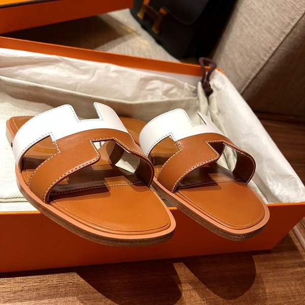 에르메스 오란 스위프트 레더 발판 샌들 슬리퍼 [매장가110만원대]