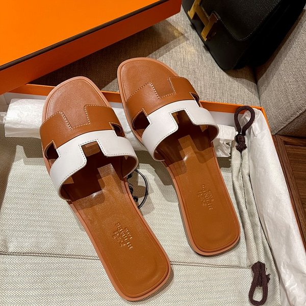 에르메스 오란 스위프트 레더 발판 샌들 슬리퍼 [매장가110만원대]