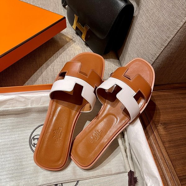 에르메스 오란 스위프트 레더 발판 샌들 슬리퍼 [매장가110만원대]