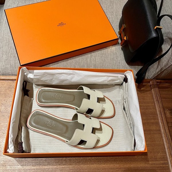 에르메스 오란 스위프트 레더 발판 샌들 슬리퍼 [매장가110만원대]