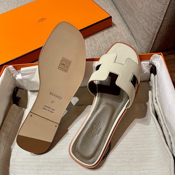 에르메스 오란 스위프트 레더 발판 샌들 슬리퍼 [매장가110만원대]