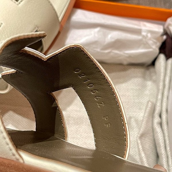 에르메스 오란 스위프트 레더 발판 샌들 슬리퍼 [매장가110만원대]