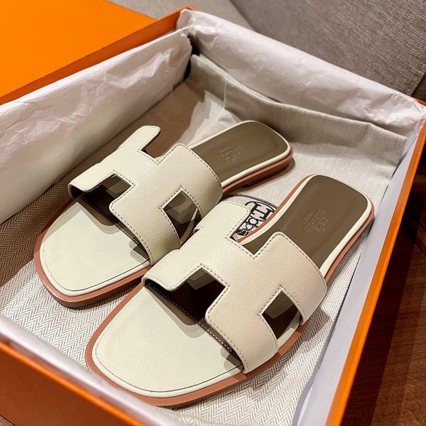 에르메스 오란 스위프트 레더 발판 샌들 슬리퍼 [매장가110만원대]