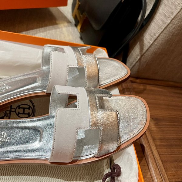 에르메스 오란 스위프트 레더 발판 샌들 슬리퍼 [매장가110만원대]