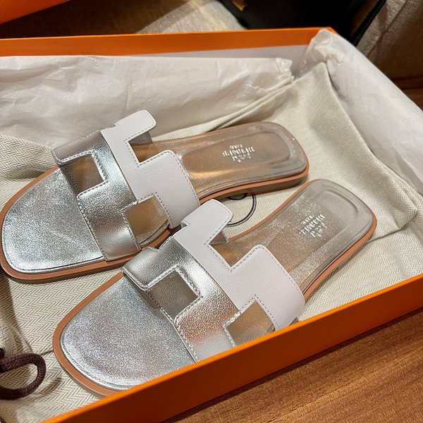 에르메스 오란 스위프트 레더 발판 샌들 슬리퍼 [매장가110만원대]