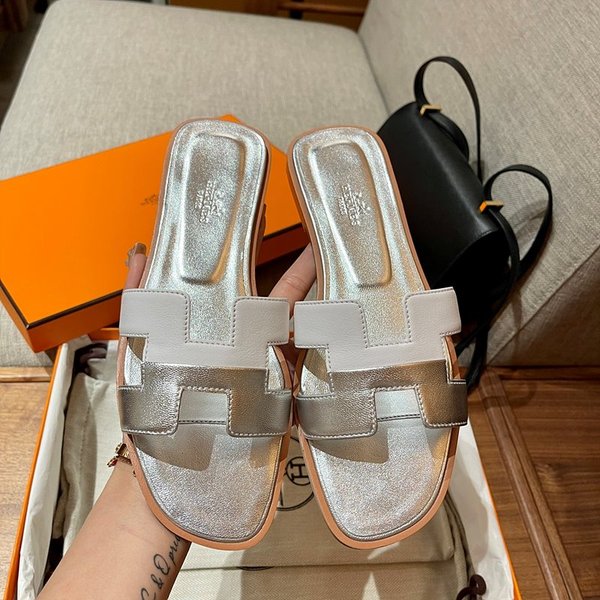 에르메스 오란 스위프트 레더 발판 샌들 슬리퍼 [매장가110만원대]