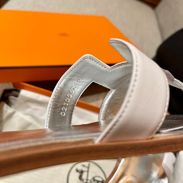 에르메스 오란 스위프트 레더 발판 샌들 슬리퍼 [매장가110만원대]