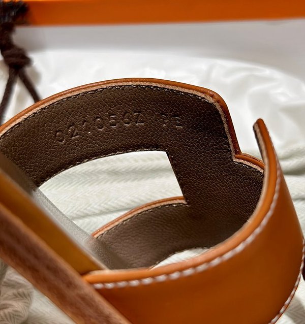 에르메스 오란 스위프트 레더 발판 샌들 슬리퍼 [매장가110만원대]