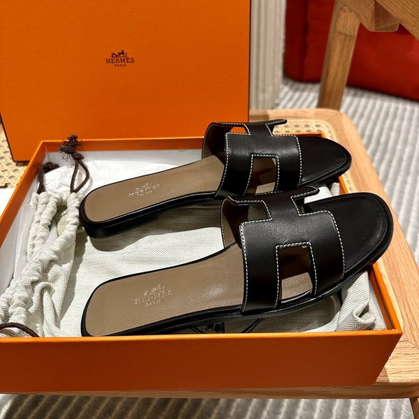 에르메스 오란 스위프트 레더 발판 샌들 슬리퍼 [매장가110만원대]