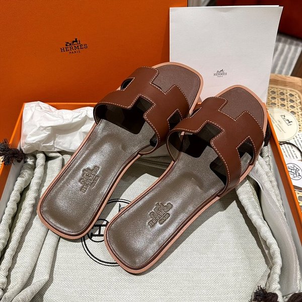 에르메스 스위프트 레더 오란 발판 샌들 슬리퍼 [매장가110만원대]